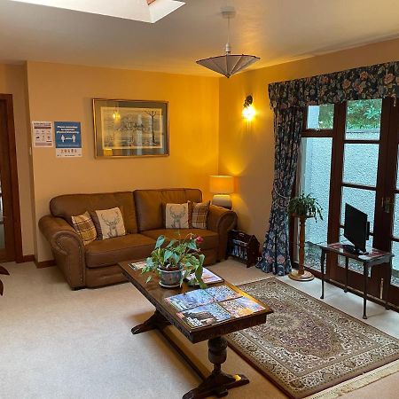 Clarke Cottage Guest House Dunfermline Dış mekan fotoğraf