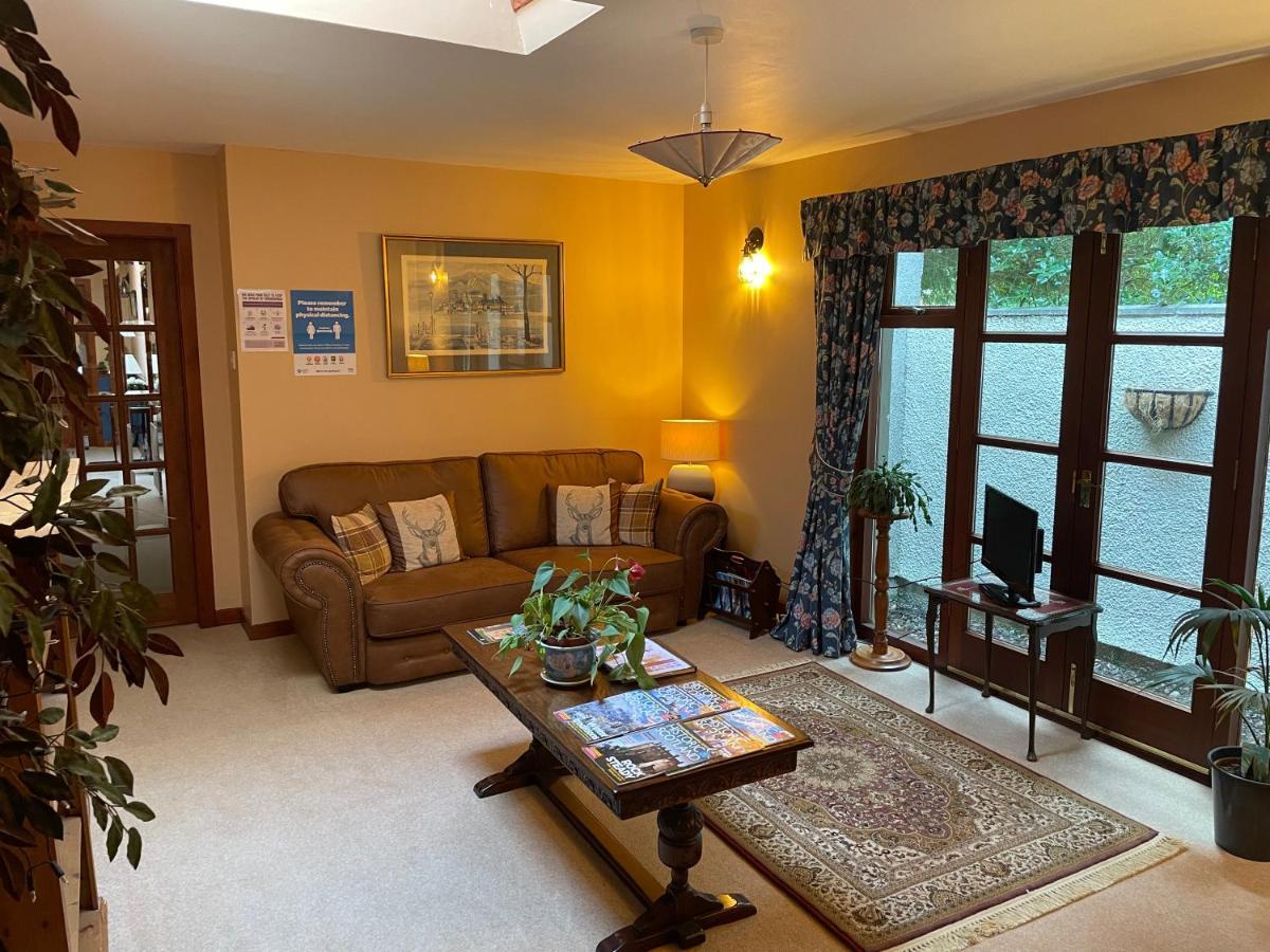 Clarke Cottage Guest House Dunfermline Dış mekan fotoğraf