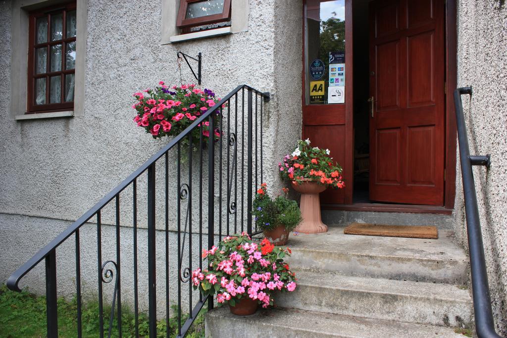 Clarke Cottage Guest House Dunfermline Dış mekan fotoğraf