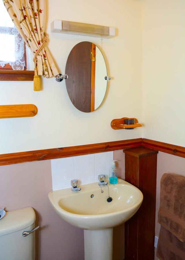 Clarke Cottage Guest House Dunfermline Dış mekan fotoğraf